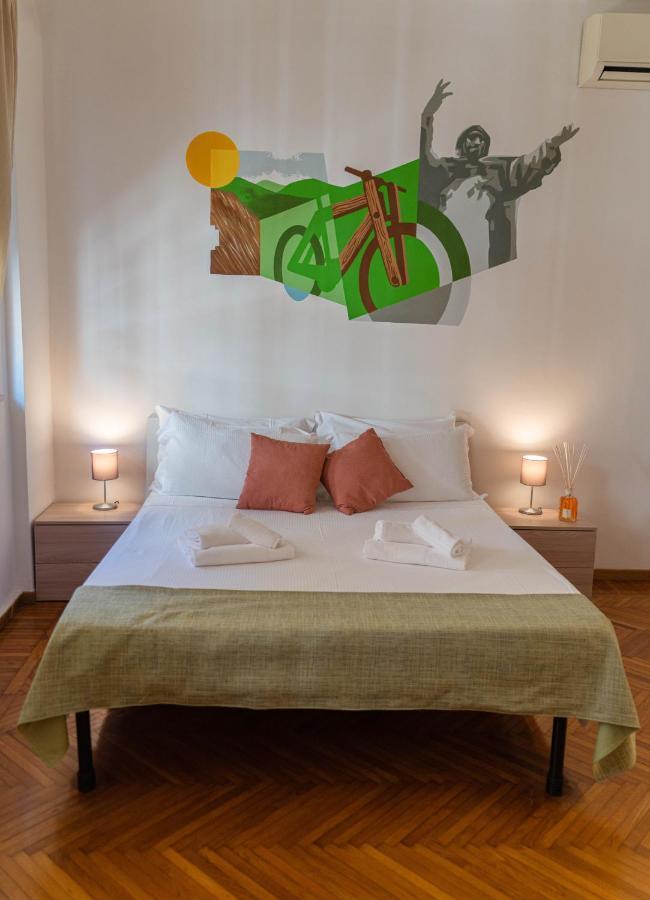 Bed & Bike Ferrara Bed and Breakfast Εξωτερικό φωτογραφία
