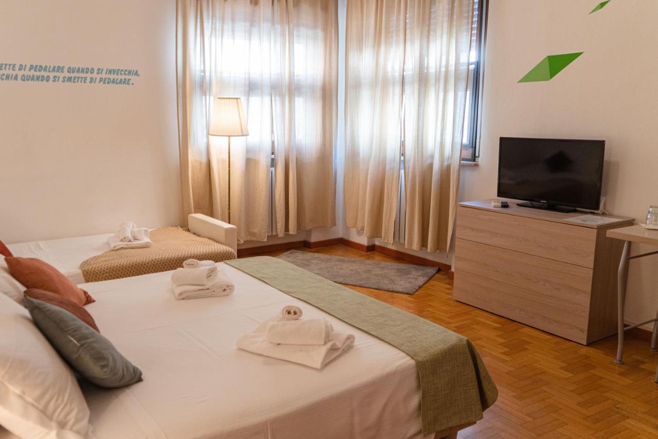 Bed & Bike Ferrara Bed and Breakfast Εξωτερικό φωτογραφία
